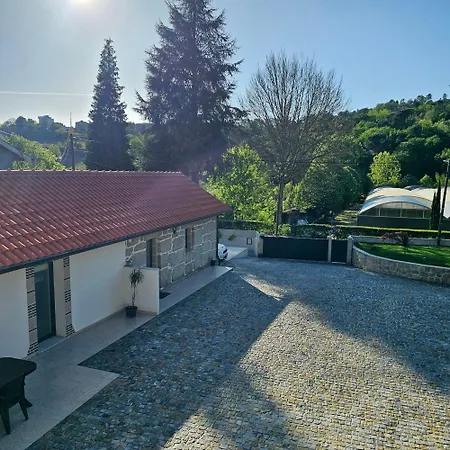 Alojamentos Pinheiros *